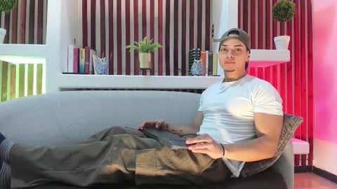 Ryan online show from September 26, 3:25 am