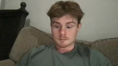 ryanhung_57 online show from April 14, 3:10 am