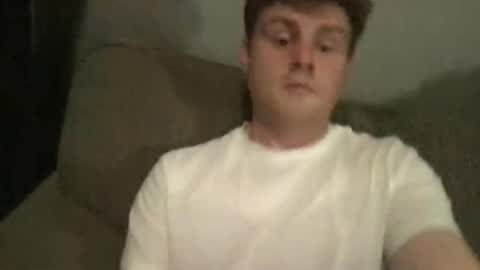 ryanhung_57 online show from April 15, 3:21 am