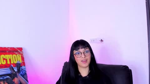 Val online show from February 1, 10:29 pm