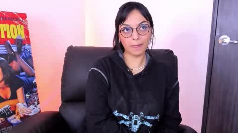 Val online show from March 13, 9:56 am