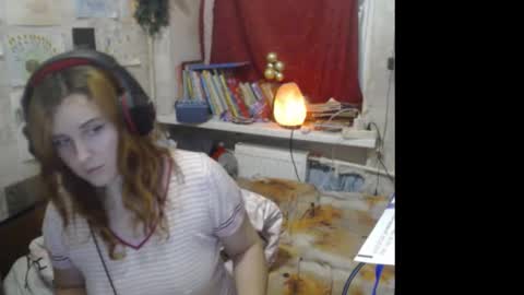 Snapshot of sabochka888 chatting on December 27, 8:02 am sabochka888 online show from December 27, 8:02 am
