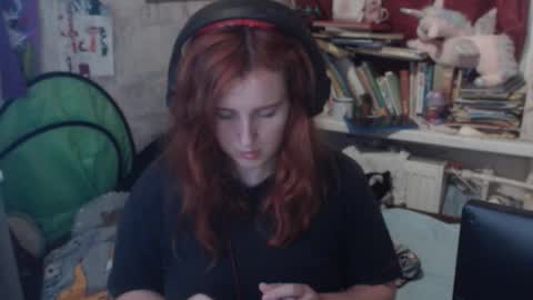 sabochka888 online show from December 3, 7:20 am