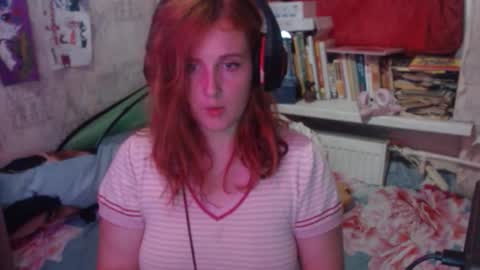 Snapshot of sabochka888 chatting on September 16, 7:22 am sabochka888 online show from September 16, 7:22 am