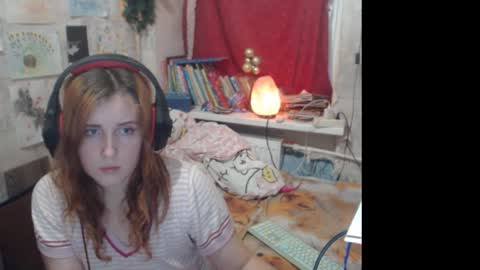 Snapshot of sabochka888 chatting on December 27, 11:17 am sabochka888 online show from December 27, 11:17 am