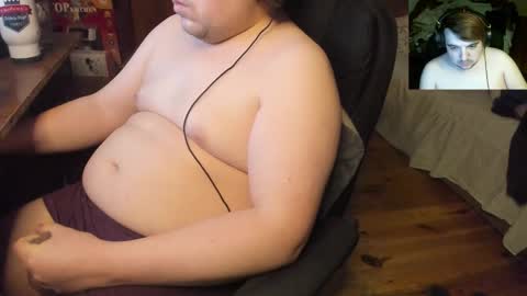 1141323  my Lord Mister Max   moms treasure online show from December 21, 2:51 am