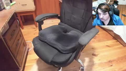 1141323  my Lord Mister Max   moms treasure online show from March 7, 12:54 am