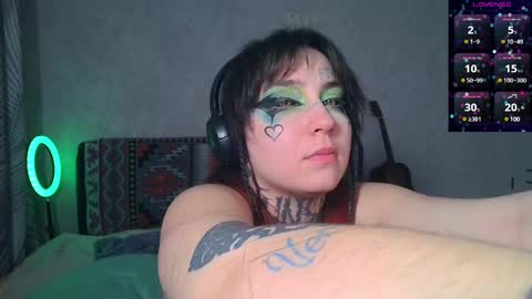 Snapshot of sabrina_raiders_666 chatting on December 26, 6:43 pm Lilith Solar online show from December 26, 6:43 pm