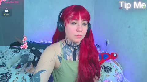 Snapshot of sabrina_raiders_666 chatting on February 5, 9:15 am Lilith Solar online show from February 5, 9:15 am