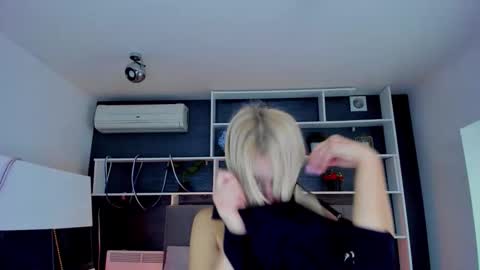 Snapshot of sabrinasharm chatting on October 12, 12:09 pm Sabrina online show from October 12, 12:09 pm