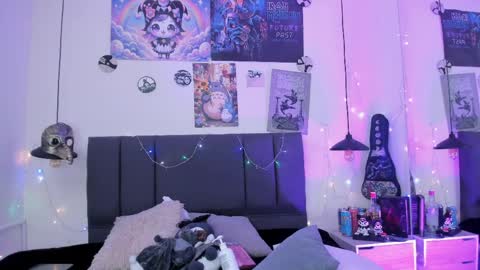 Sabrina  online show from March 30, 11:32 am