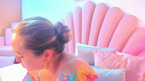 Sabrina Vantress online show from May 30, 5:17 am