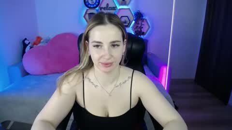 Sabrina Violet online show from February 25, 9:57 am