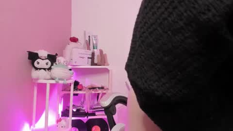 Ig  online show from February 13, 11:52 pm