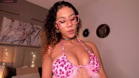 Sophie online show from February 12, 7:23 am