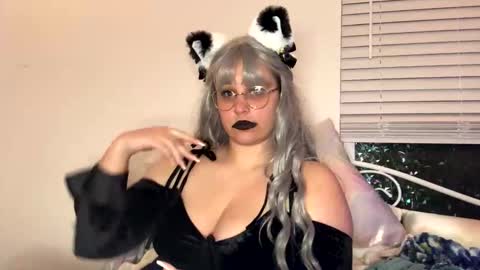 Snapshot of sadgirlsocial chatting on September 27, 5:27 am sweet angel baby online show from September 27, 5:27 am