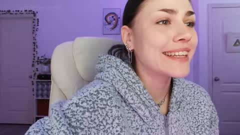 Snapshot of sadierenee96 chatting on October 17, 9:52 pm Sadie Renee online show from October 17, 9:52 pm