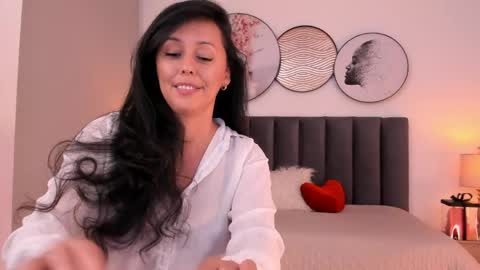 Sahara Garcia online show from May 21, 9:43 pm