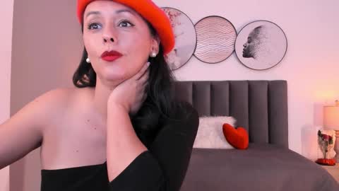 Snapshot of saharagarcia chatting on October 8, 9:54 pm Sahara Garcia online show from October 8, 9:54 pm