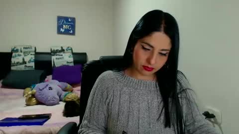 Snapshot of sahotlove1 chatting on February 5, 12:20 am Karina online show from February 5, 12:20 am