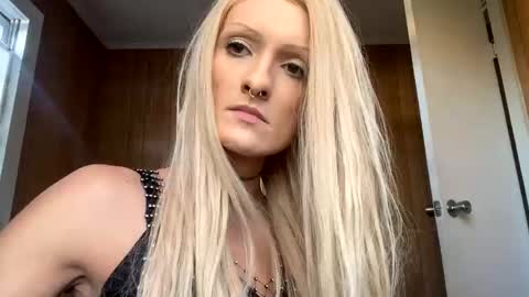 Snapshot of sailaway9694 chatting on October 21, 12:10 pm PupTwink online show from October 21, 12:10 pm