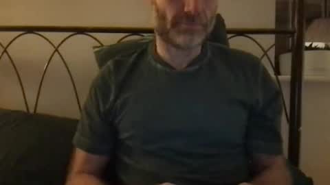 saint009 online show from December 7, 7:05 pm