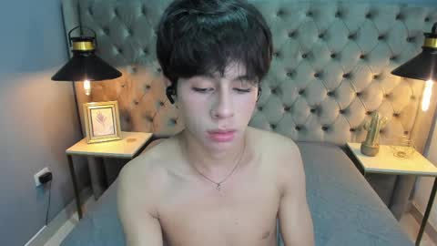 Santi online show from March 31, 2:06 pm