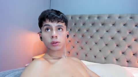 Santi online show from April 14, 2:20 pm