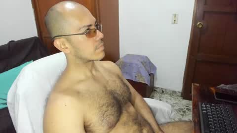 saintedy01 online show from April 20, 12:52 pm