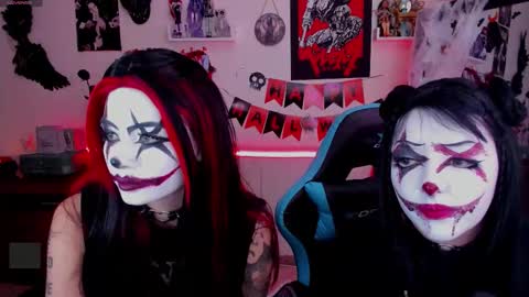    online show from October 29, 12:40 pm