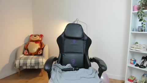 Sakura Harper online show from September 25, 7:37 am