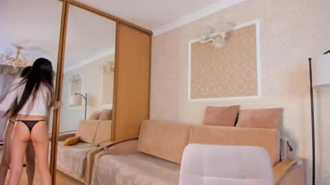 Snapshot of sakura_oki_piy chatting on October 16, 9:53 am Jade online show from October 16, 9:53 am