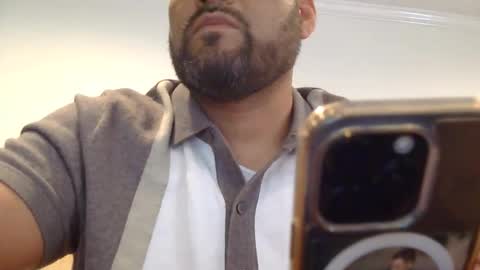 sal cumplaciente online show from April 13, 5:50 pm