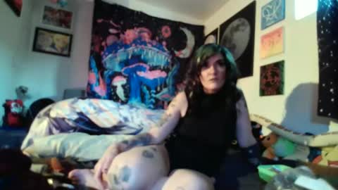 salemsslut online show from December 19, 2:46 pm