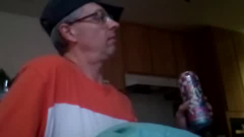 salis1981 online show from November 4, 12:23 am