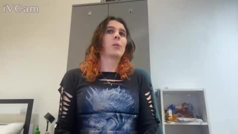 Sally Vae online show from March 27, 9:05 pm