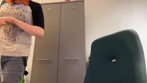 Sally Vae online show from April 21, 8:16 pm