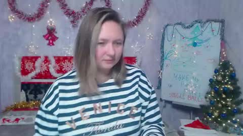 Sally online show from December 5, 8:50 pm