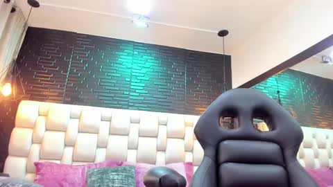 Snapshot of salo_heavenn chatting on February 14, 6:08 pm salome online show from February 14, 6:08 pm