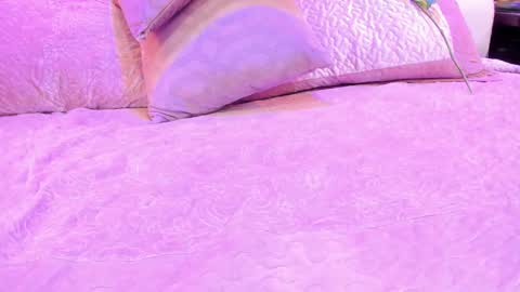 Snapshot of salo_heavenn chatting on March 8, 3:56 pm salome online show from March 8, 3:56 pm