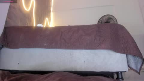 saloba_queen online show from May 4, 12:01 pm