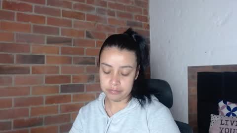   online show from May 26, 10:49 pm