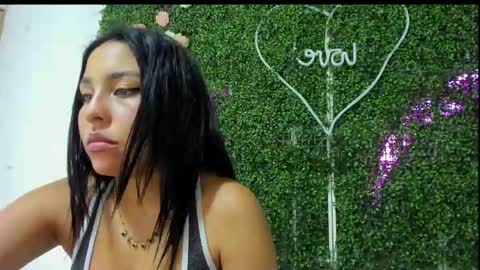 Snapshot of salome_domi chatting on February 2, 8:19 pm salome online show from February 2, 8:19 pm