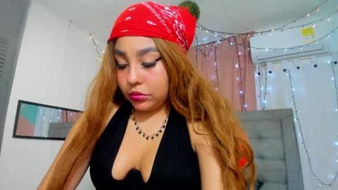 Snapshot of salome_domi chatting on February 15, 8:01 pm salome online show from February 15, 8:01 pm