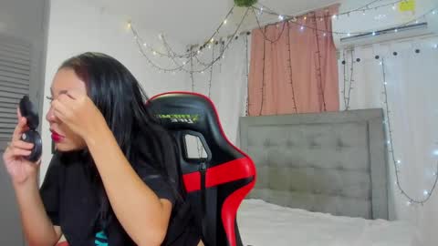 Snapshot of salome_domi chatting on March 1, 8:32 pm salome online show from March 1, 8:32 pm
