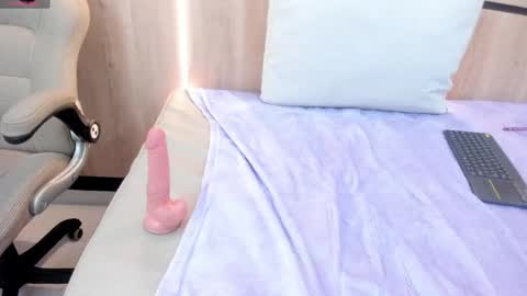  SALOME online show from April 9, 6:06 am