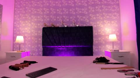 salome_simonz online show from February 26, 9:07 pm