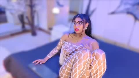 Snapshot of salomebenz_01 chatting on October 14, 9:07 pm Salome benz online show from October 14, 9:07 pm