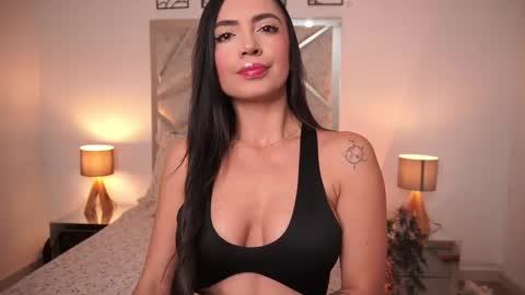 salomedyla online show from October 7, 12:06 am