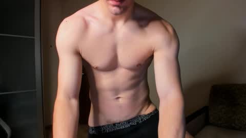 Snapshot of sam_huston18 chatting on October 18, 11:09 pm BACK IN 2 WEEKS online show from October 18, 11:09 pm